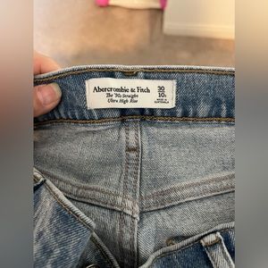 Selling brand new Abercrombie jeans for $70